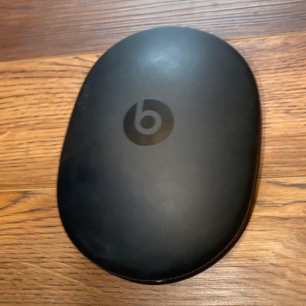 Beats studios Bluetooth